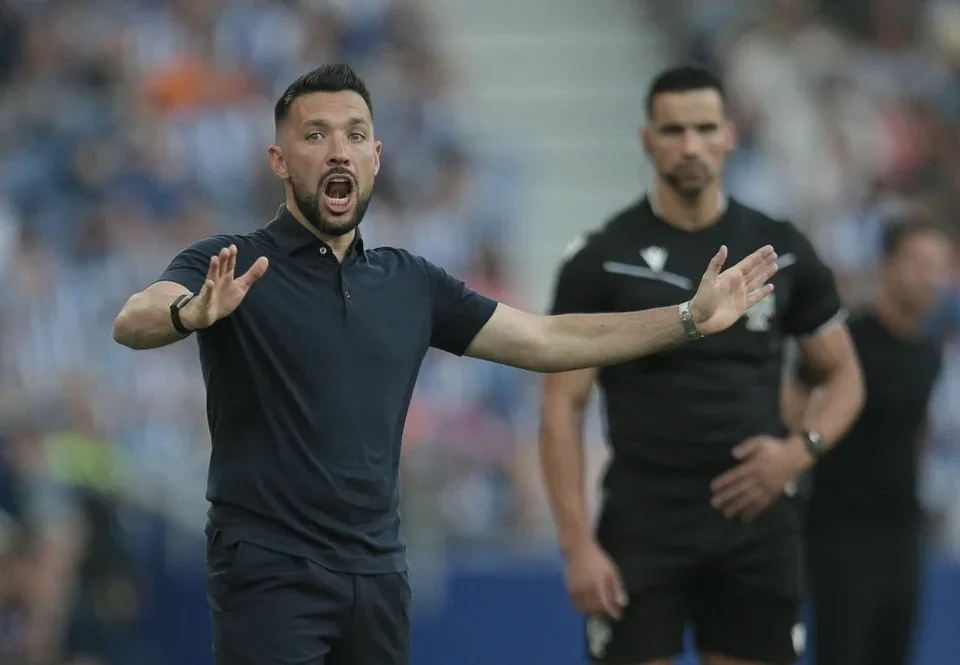 Porto Welcome Pérez, Sanusi and Costa Back Ahead of Real Betis Clash