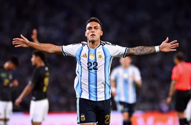 Argentina Cruise Past Bolivia 4-0 in First Match Without Messi