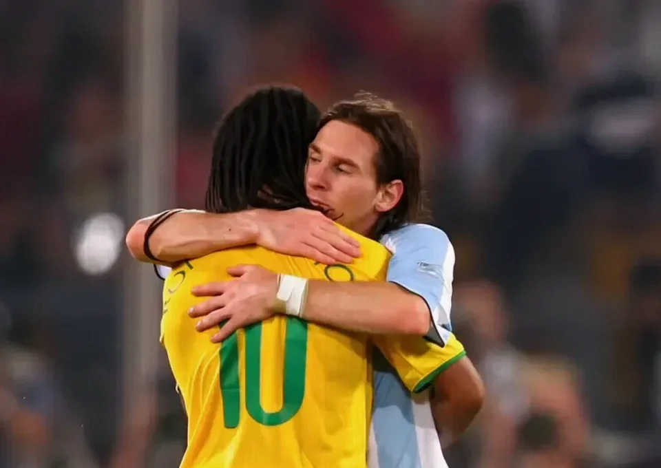 Ronaldinho Pays Tribute to Messi After Argentina Farewell