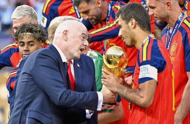 Gianni Infantino Laughs Off FIFA Resignation Question in Baku