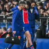 PSG Confirm Kvaratskhelia Cruciate Ligament Rupture After Barcelona Win