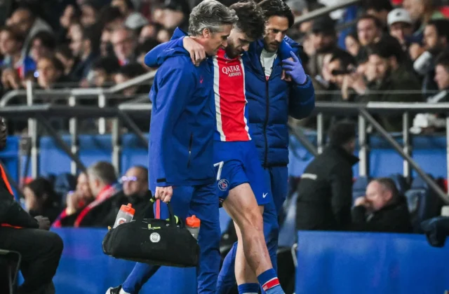 PSG Confirm Kvaratskhelia Cruciate Ligament Rupture After Barcelona Win