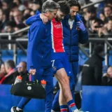 PSG’s Kvaratskhelia Faces ACL Surgery as Contract Talks Continue