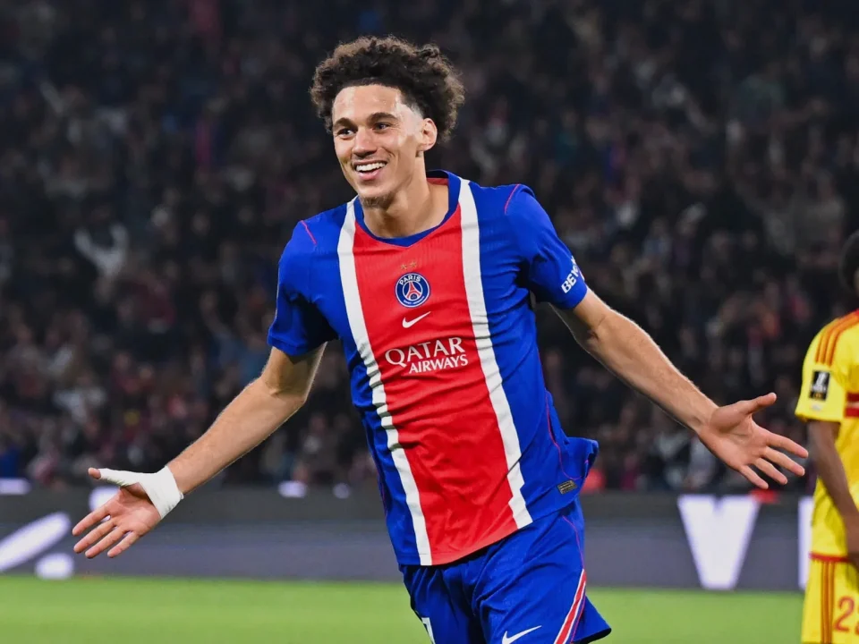 Akliouche Scores First PSG Goal in 3-1 Win Over Le Mans
