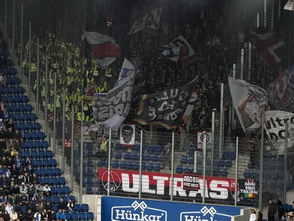 PSG Supporters Wear Yellow Vests at Strasbourg in Protest Solidarity