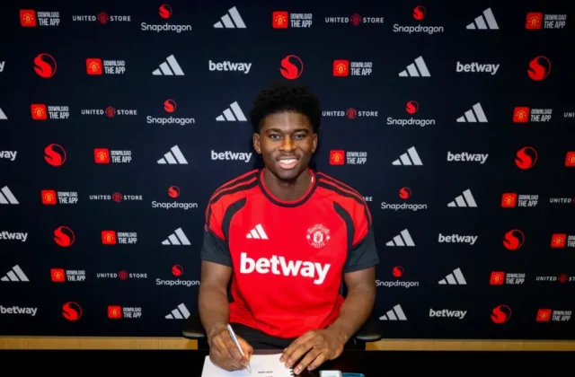 Carlos Baleba Follows Tailored Recovery Plan Ahead of Man United Debut