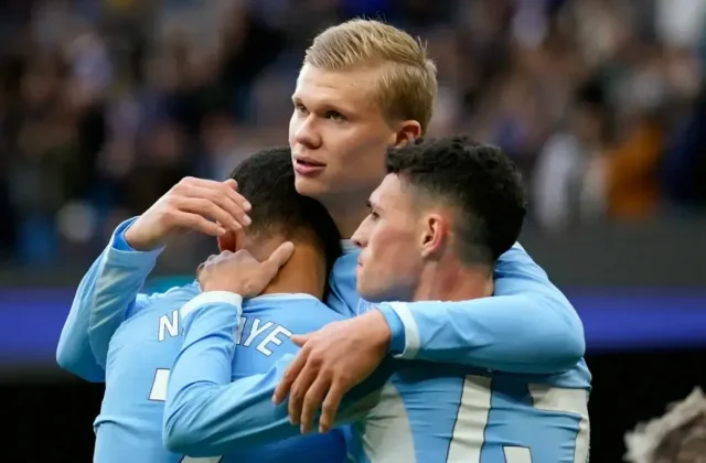 Manchester City Extend Perfect Start to Stay Top of Premier League