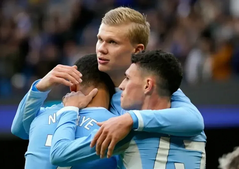 Manchester City Extend Perfect Start to Stay Top of Premier League