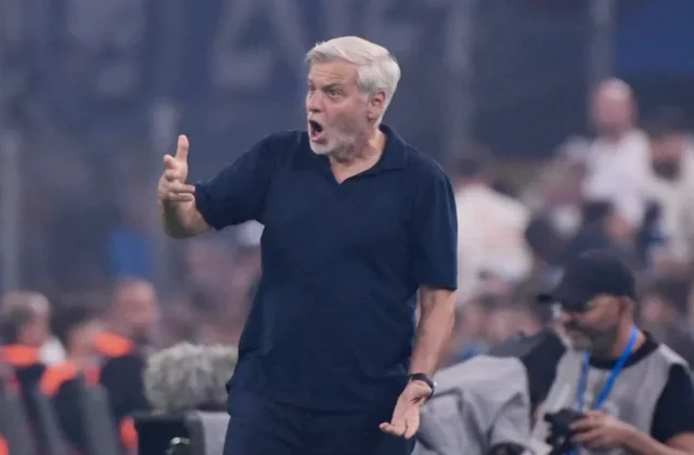 Maupay Backs Bruno Genesio to Lead Marseille Out of Crisis