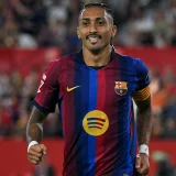 Raphinha Returns as Barcelona Visit Real Betis in La Liga