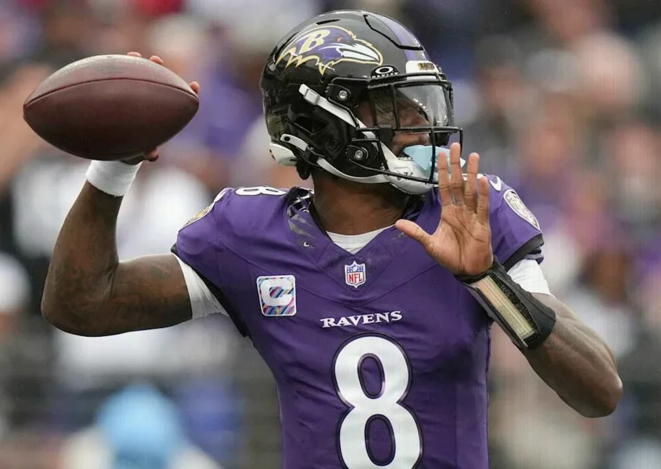 Lamar Jackson Questionable to Return After Ankle Injury Against Titans