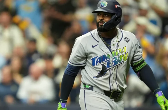 Brewers Pitching Stifles Rays in World Series Game 1 Win