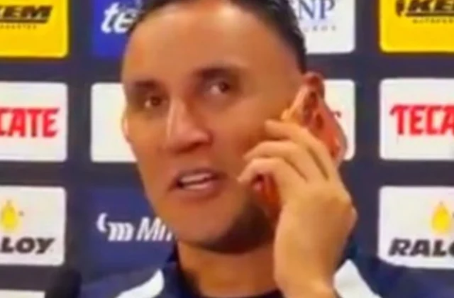 Keylor Navas’ Wife Interrupts Press Conference in Viral Moment