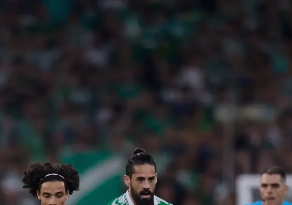 Isco Penalty Keeps Real Betis Perfect in Champions League Win Over Feyenoord