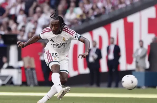 Real Madrid Host Villarreal in Crucial LaLiga Clash at Bernabéu
