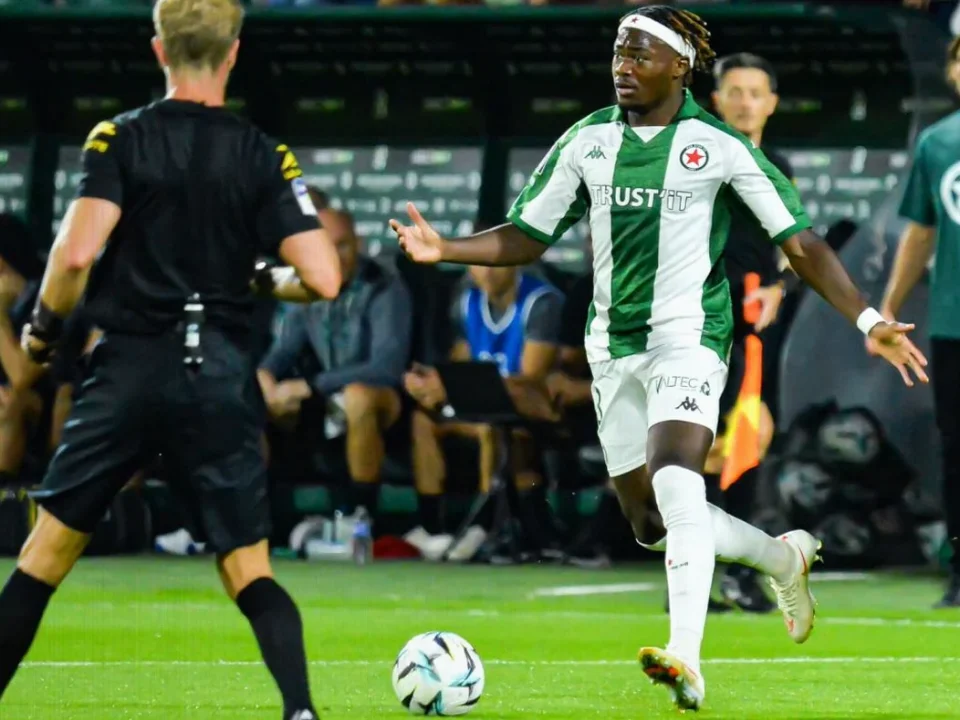Red Star Go Top of Ligue 2 After Thrilling 3-2 Win Over Clermont