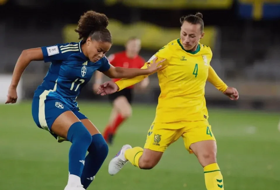 Felicia Schröder Hits Sweden Hat-Trick After Real Madrid’s 7-0 Clásico Loss