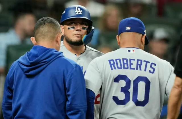 Miguel Rojas Sidelined for Dodgers’ NLDS Game 4 With Back Pain