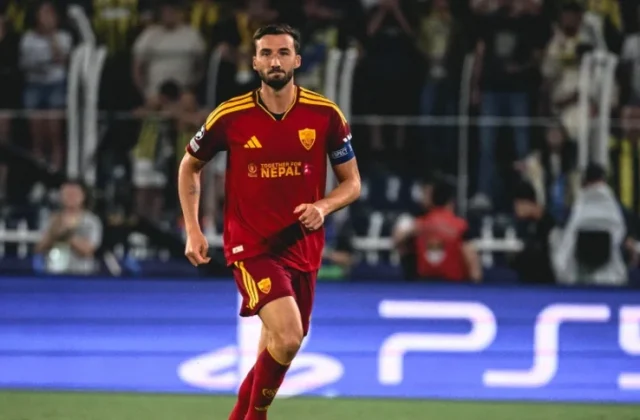 Roma Monitor Cristante’s Knee Issue Ahead of Como Trip