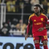 Manu Koné Forced Off Early in Roma’s Clash with Real Madrid