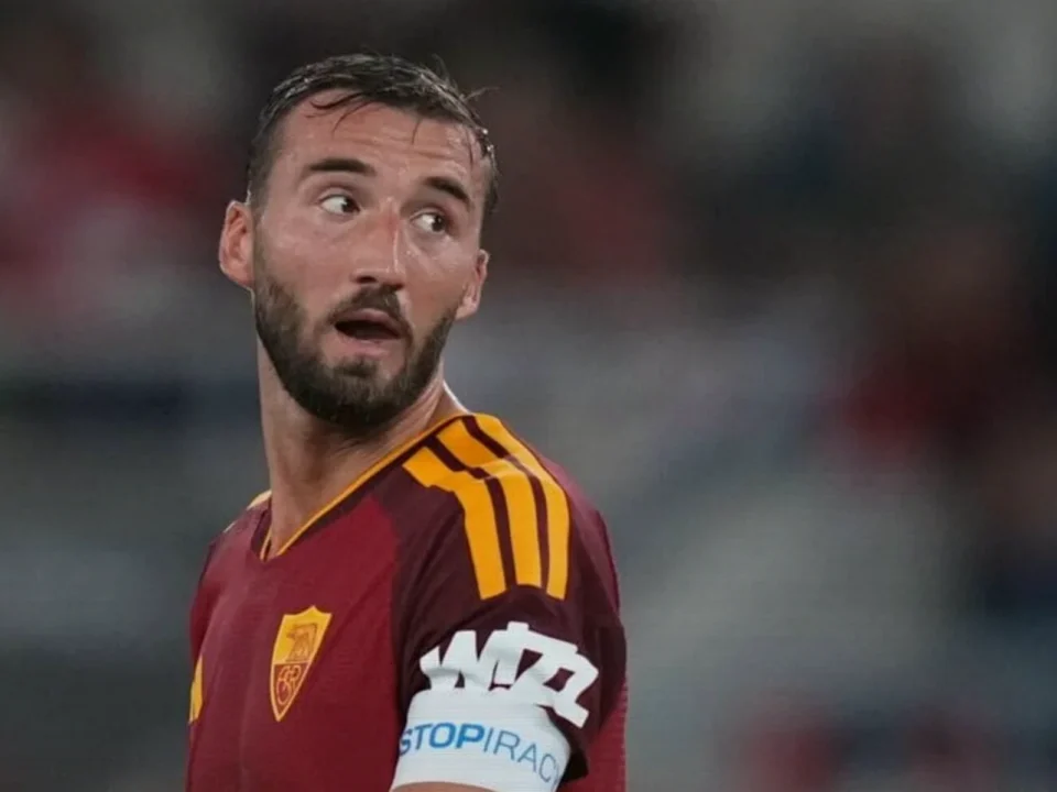Roma Lose Bryan Cristante to Knee Inflammation for Como Clash