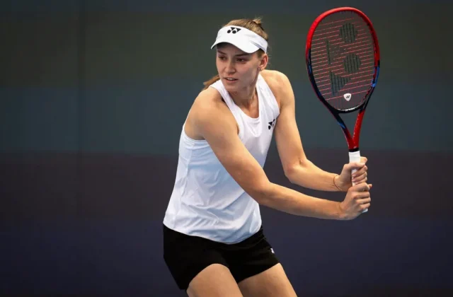 Rybakina leads star-studded Tokyo field in pivotal WTA Finals race