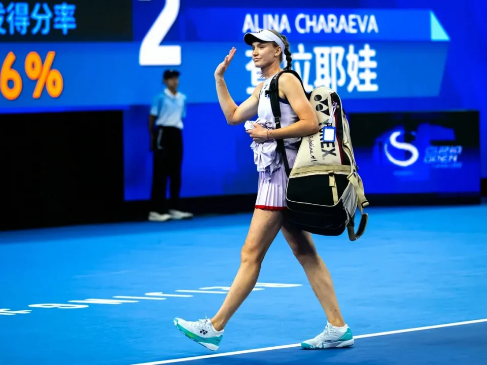 Elena Rybakina Pulls Out of Wuhan Open With Lower-Leg Injury