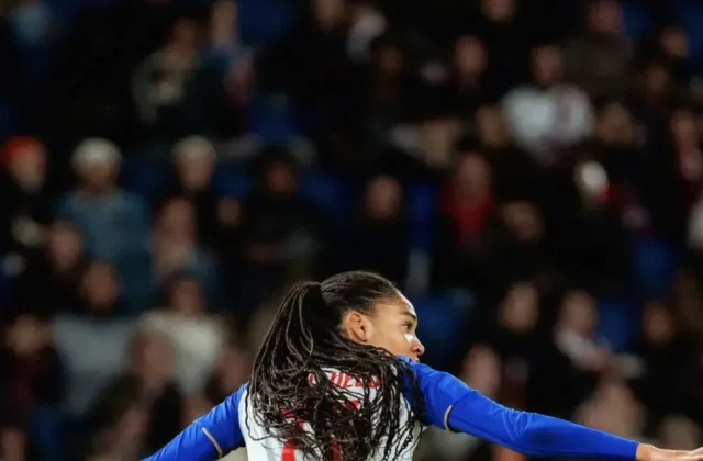 Paralluelo Scores as Lyon Thrash PSG 4-0 to Maintain Perfect Start