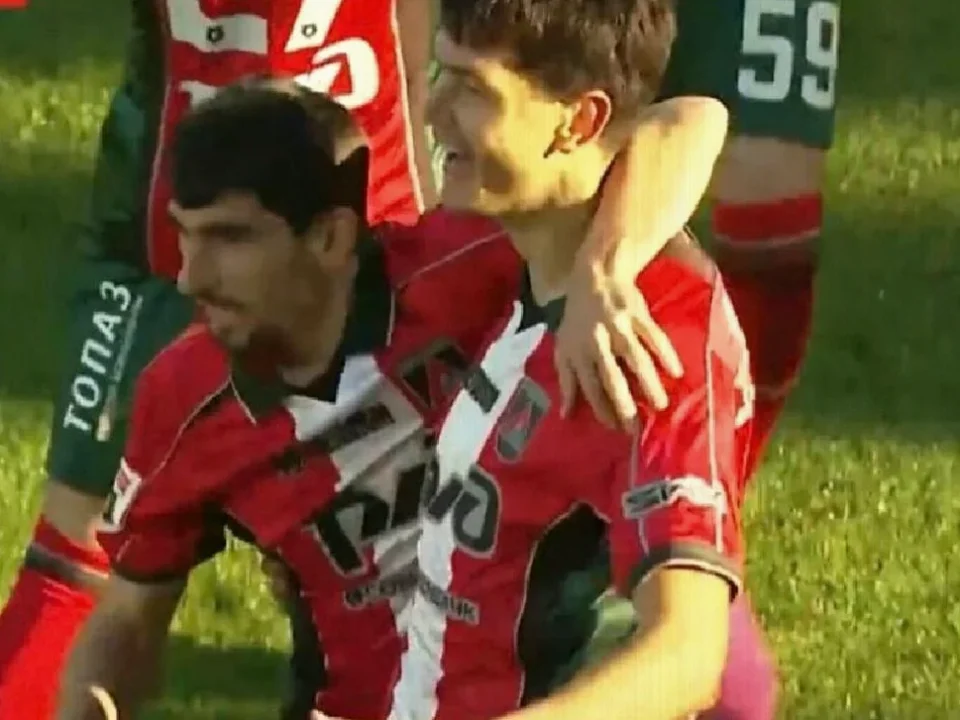 César Montes Scores as Lokomotiv Moscow Thrash Fakel 5-0