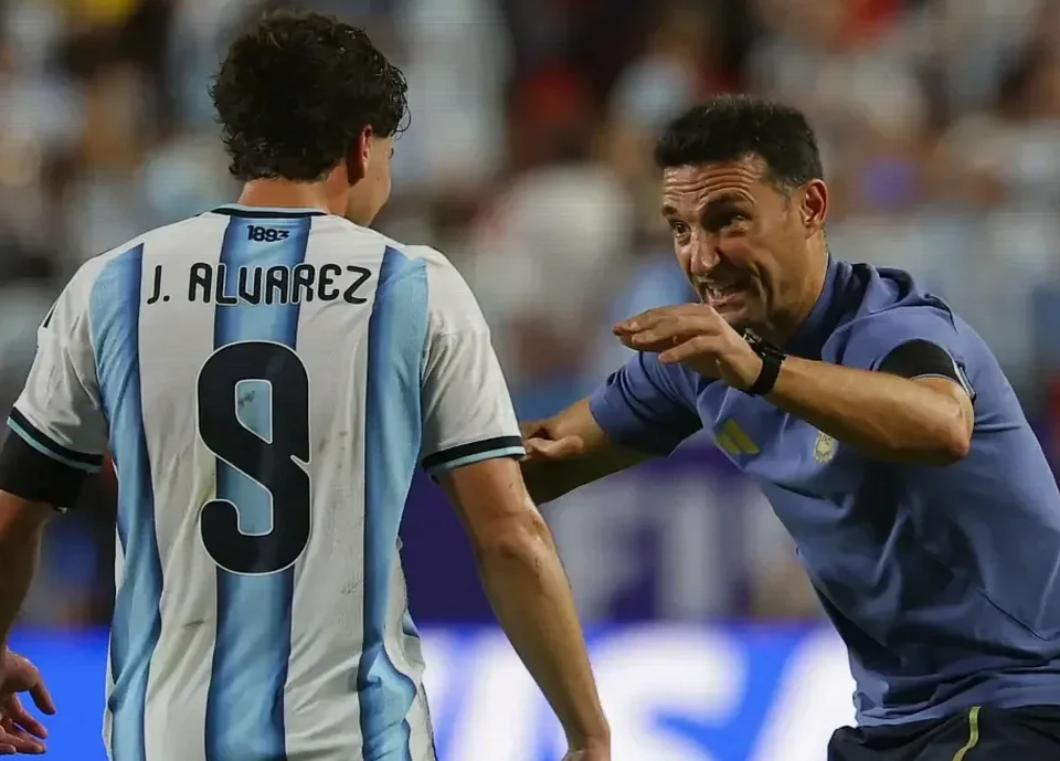 Scaloni Urges Atlético Madrid to Protect Julián Álvarez