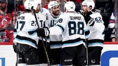 Nick Schmaltz Extends Goal Streak as Mammoth Beat Devils 5-3