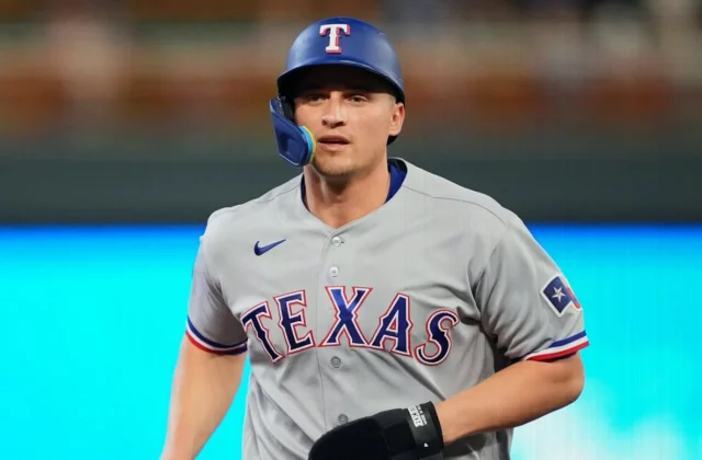 Rangers’ Corey Seager Has Bone Spur Removed From Right Elbow