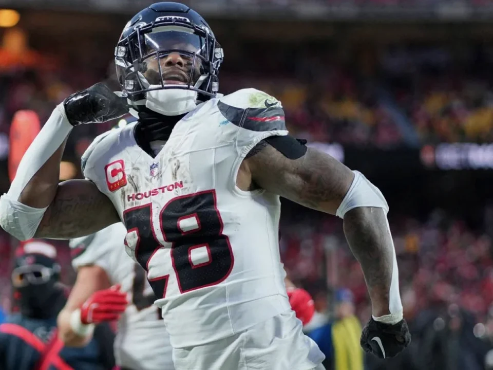 Seahawks Add Veteran RB Joe Mixon to Bolster Backfield