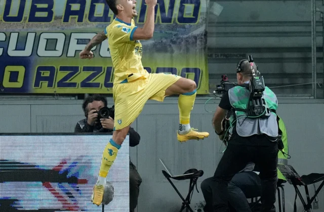 Frosinone Capitalise on Sassuolo Blunder With Stunning Serie A Goal