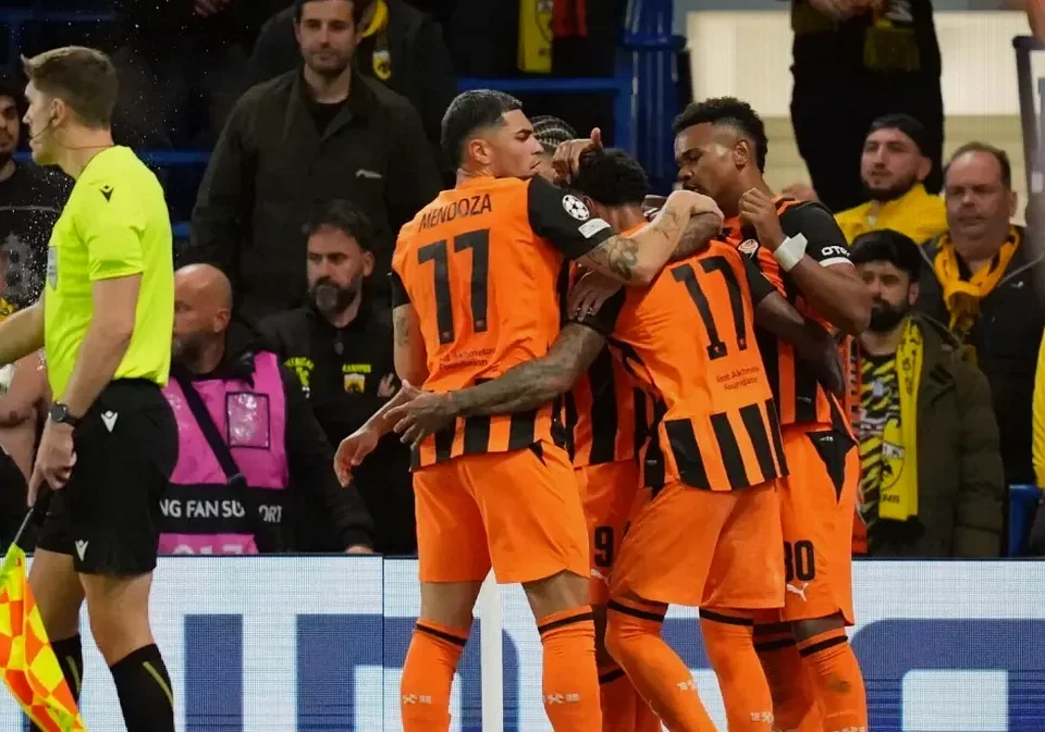 Shakhtar Donetsk Beat AEK Athens 3-1 at Stamford Bridge