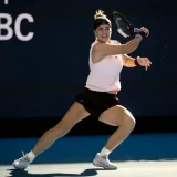 Karolina Muchova Outlasts Naomi Osaka in Beijing Marathon to Reach Last Eight