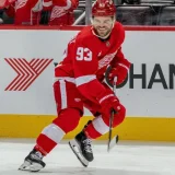 Alex DeBrincat Nears Seven-Year, $13M-AAV Extension With Red Wings
