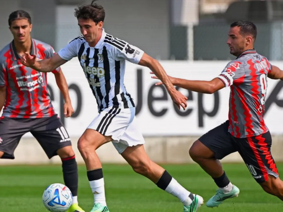 Juventus Test Cambiaso in Midfield After Injury Return