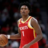 Amen Thompson’s Late Block Lifts Rockets Past Spurs in Austin