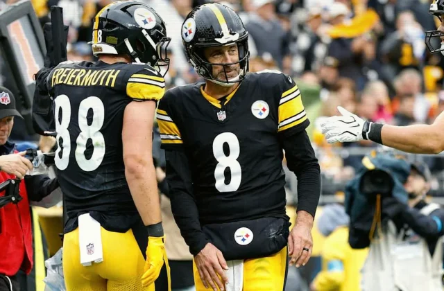 Aaron Rodgers Takes Sole Possession of Third on Career TD Pass List