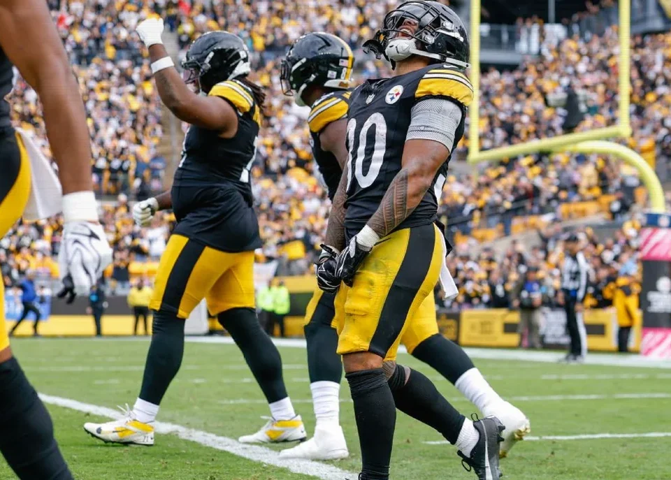Jaylen Warren Extends All-Purpose Yardage Streak Against Colts