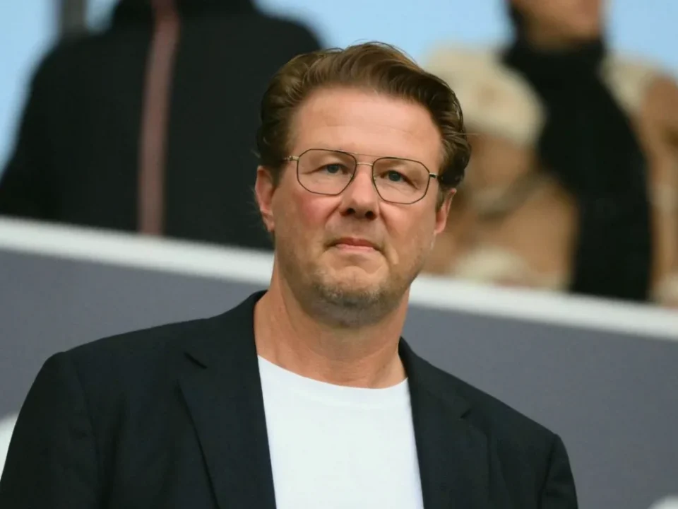 Arnaud De Carli Leaves Bordeaux Following Park Bench Takeover