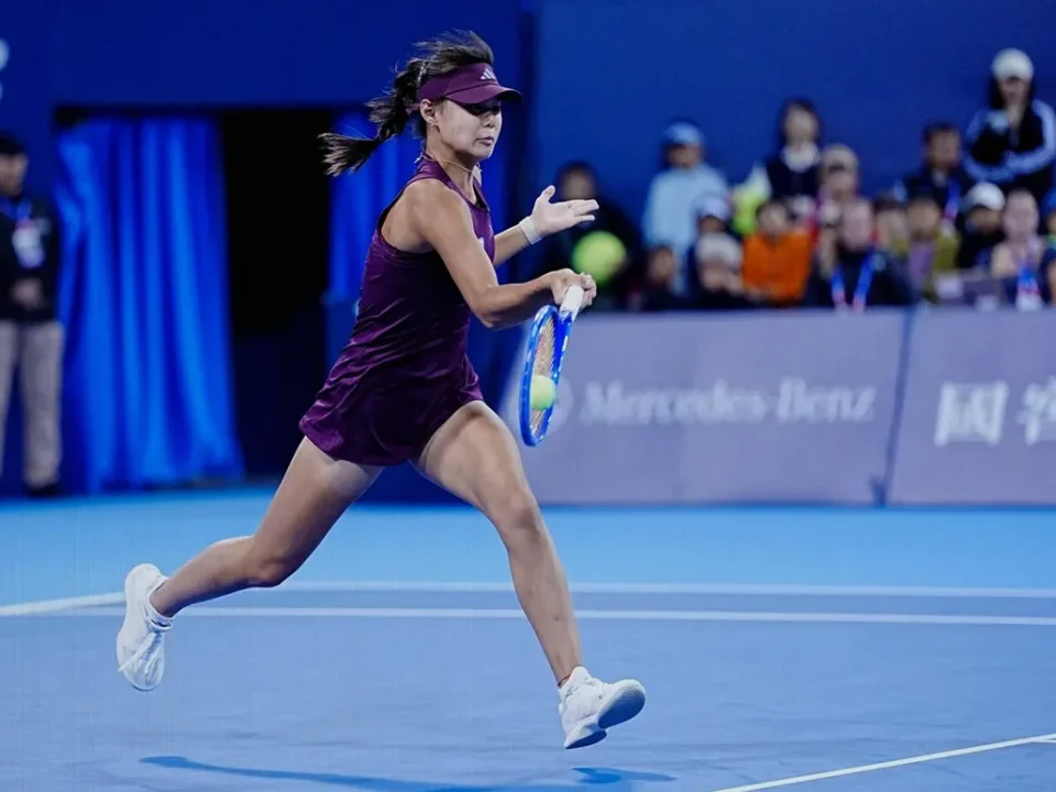 Sun Xinran Stuns Bucsa to Set Up Coco Gauff Clash in Beijing