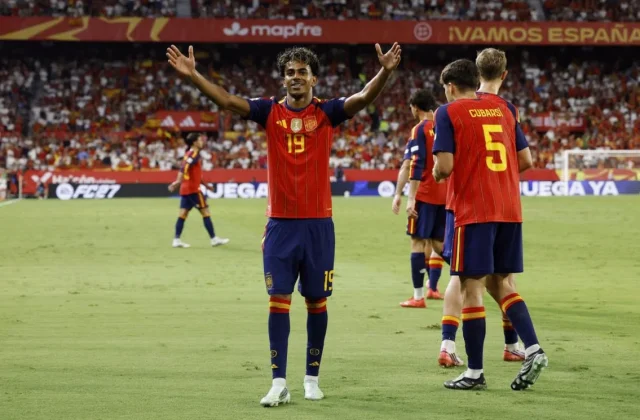 Spain Extend Record Unbeaten Run to 41 Matches with Czech Republic Win