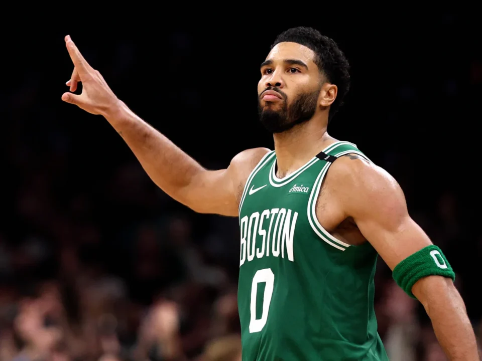 Tatum’s Late Heroics Lift Celtics Past Knicks in Rivalry Thriller