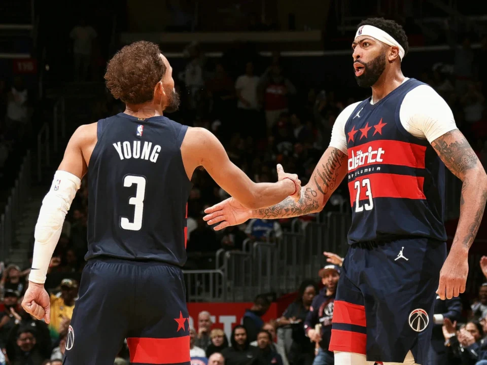 Anthony Davis powers Wizards past Bucks with 34 in debut