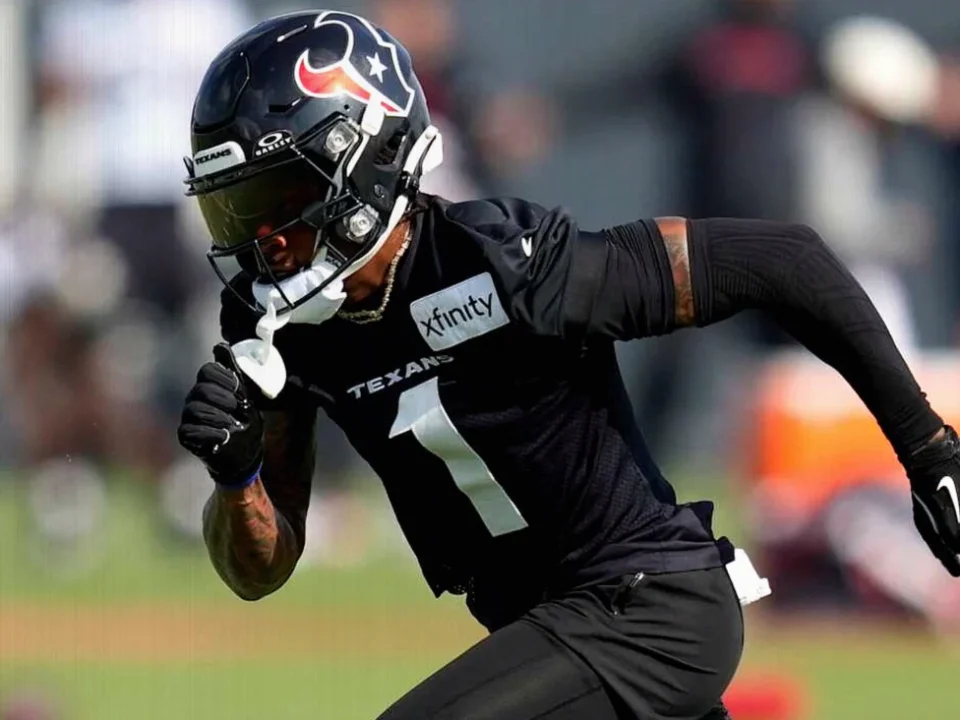 Tank Dell Set to Return as Texans Face Giants in Week 7
