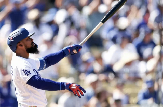 Teoscar Hernández’s Two-Run Homer Lifts Dodgers in NLDS Opener