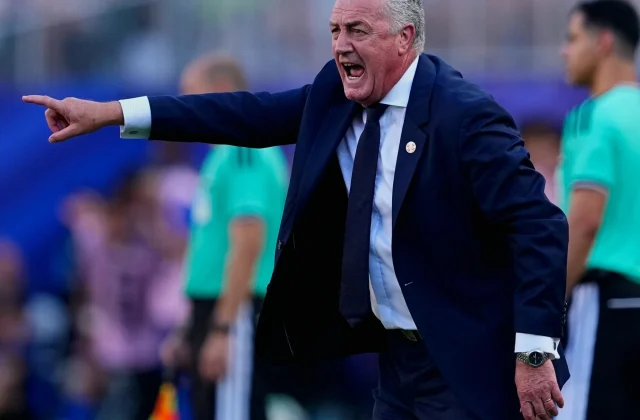 Gustavo Alfaro Urges Paraguayan Clubs to Raise Standards After Colombia Win