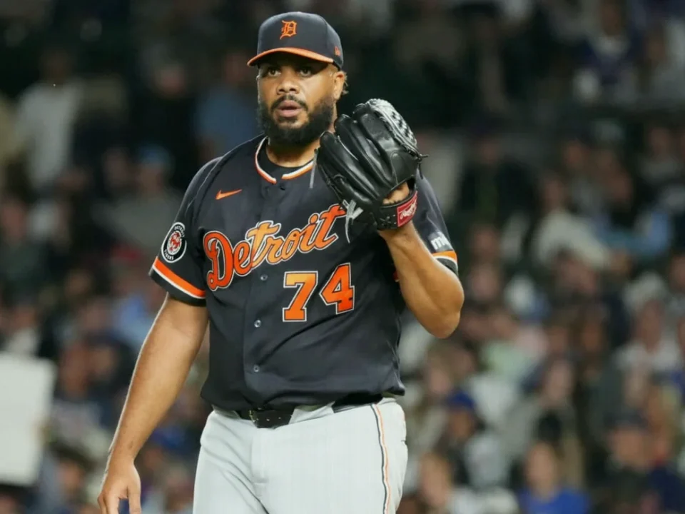 Tigers Face Five-Day Decision on Kenley Jansen’s 2027 Option